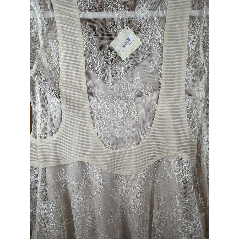 Haute Hippie Antique Lace Silk Blouse NWT Size S Retail $425 - Picture 4 of 4